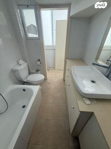 גג/ פנטהאוז, ז'בוטינסקי, ארלוזורוב, גבעתיים