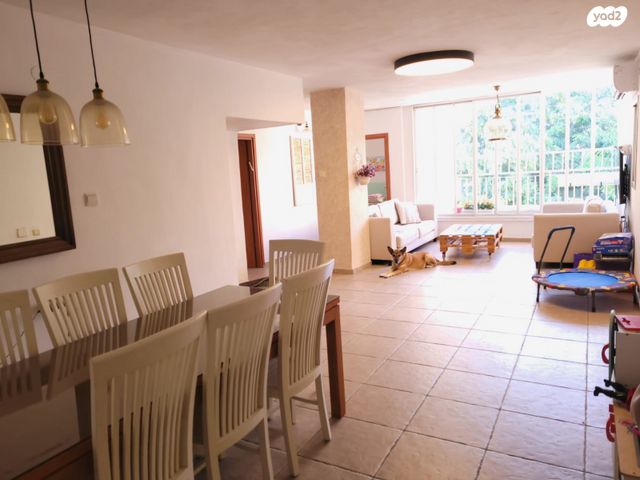 דירה, חרוזים, רמת גן