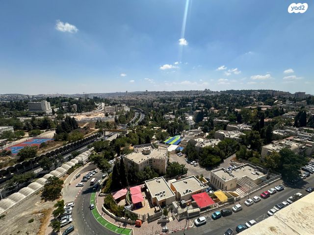 גג/ פנטהאוז, רבי בנימין, בית הכרם, רמת בית הכרם, ירושלים