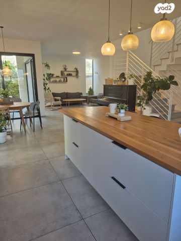 בית פרטי/ קוטג', עמק החולה, קדימה צורן