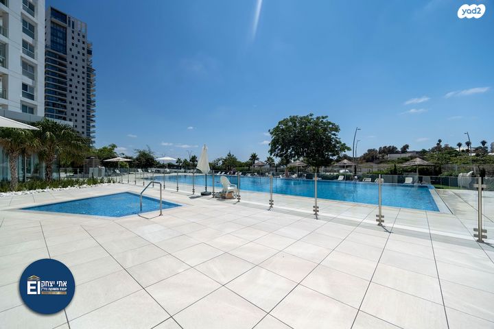 דירה, שדרות רחבעם זאבי 11, גבעת אולגה, חדרה