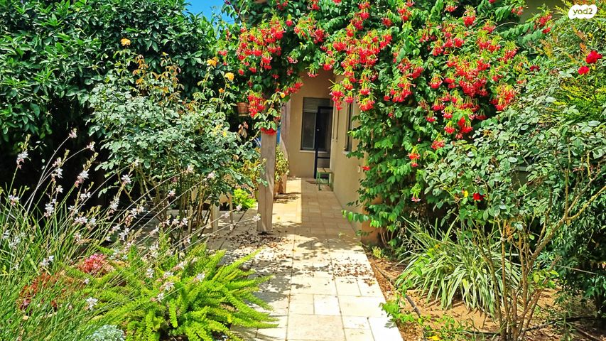 בית פרטי/ קוטג', מרכז פרדס חנה, פרדס חנה כרכור