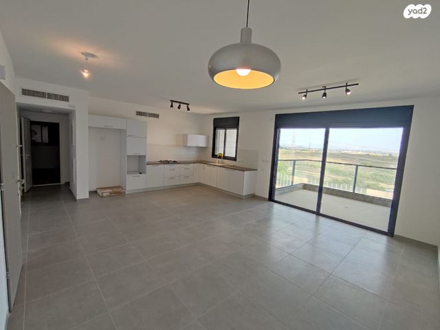 דירה, אור ים, אור עקיבא