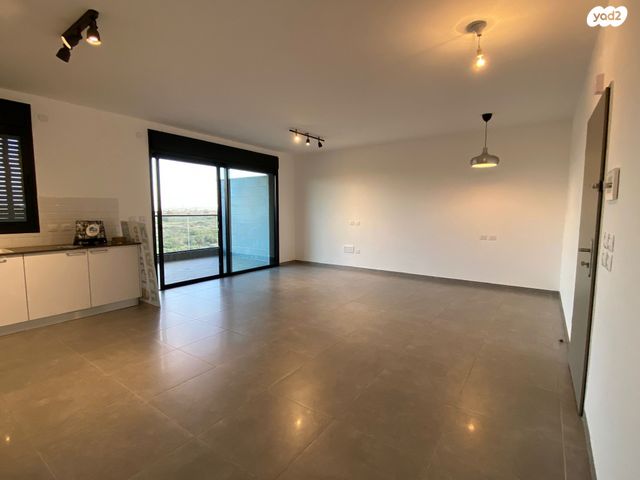 דירה, אור ים, אור עקיבא