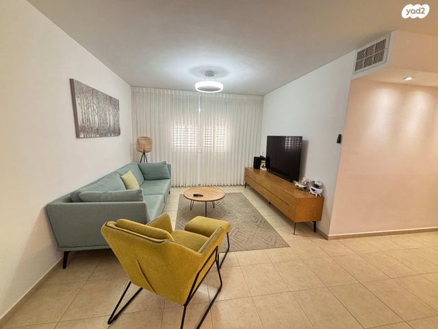 דירה, שאר העיר, קדימה צורן