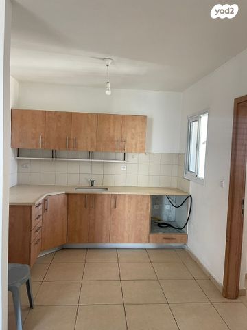 דירה, יהודה הלוי, בן גוריון, אשקלון