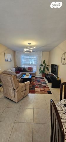 גג/ פנטהאוז, שדרות זלמן שז"ר, עין שרה, נהריה