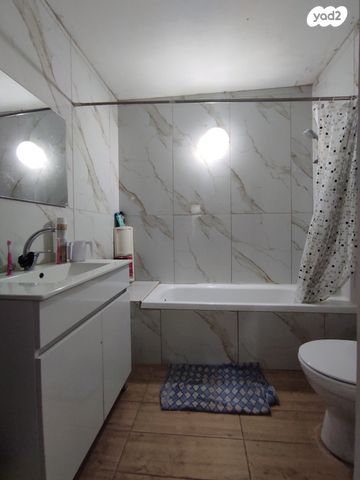 דירה, זלמן שז"ר, בן גוריון כנען, צפת