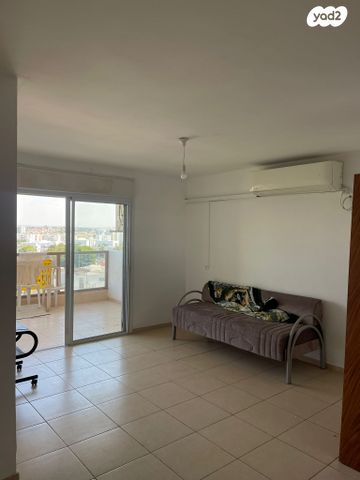 דירה, יהודה הלוי, בן גוריון, אשקלון