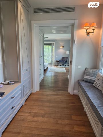 בית פרטי/ קוטג', גולן, רמת השרון