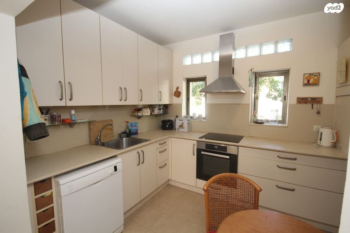 דו משפחתי, אפרים, רחובות