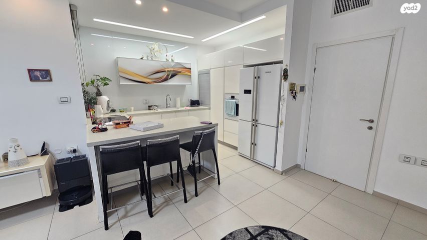 דירה, יעקב פיכמן, ח-501, חולון