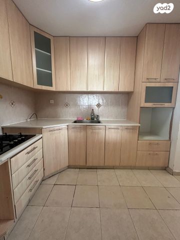 דירה, גיורא יוספטל 12, גיורא, רמלה