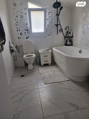 דו משפחתי, רמת ישי