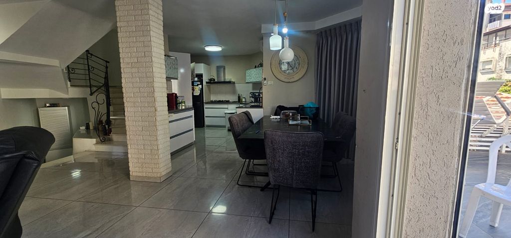 דו משפחתי, עגנון, עיר, מרכז העיר, נהריה