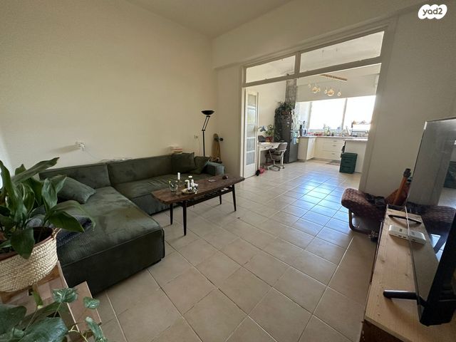 דירה, הרצל 29, שוק תלפיות, חיפה