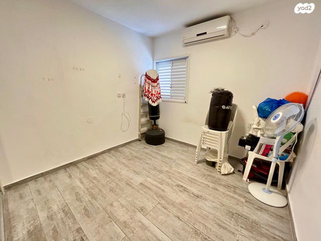 דירה, הרב יצחק נסים, קרית מיכה, חולון