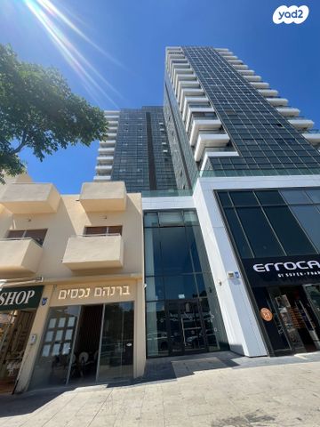 דירה, הרצליה