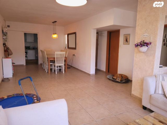 דירה, חרוזים, רמת גן