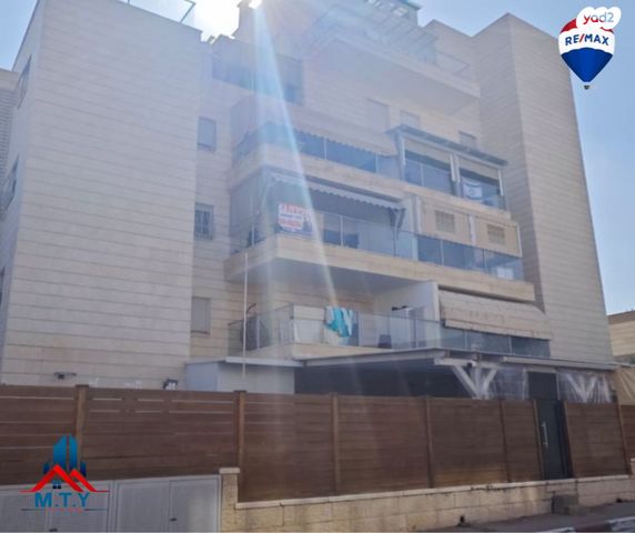 דירה, יוסי בנאי, קרית האמנים, מצליח, רמלה