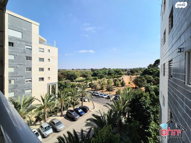 דירה, שלמה וחיה אנגל, כפר סבא הירוקה, כפר סבא