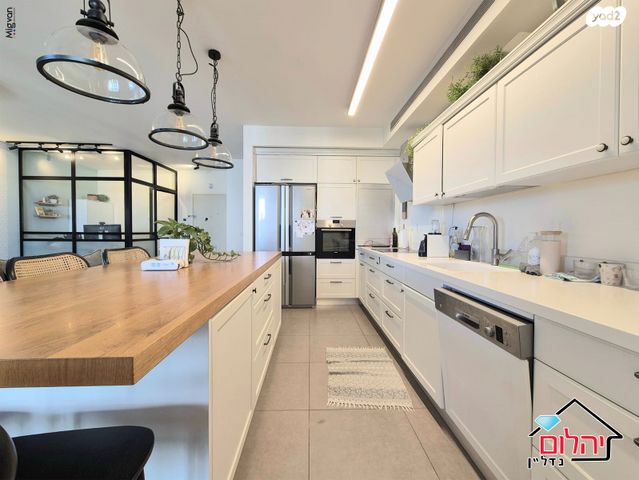 דירה, שלמה וחיה אנגל, כפר סבא הירוקה, כפר סבא