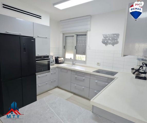 דירה, יוסי בנאי, קרית האמנים, מצליח, רמלה