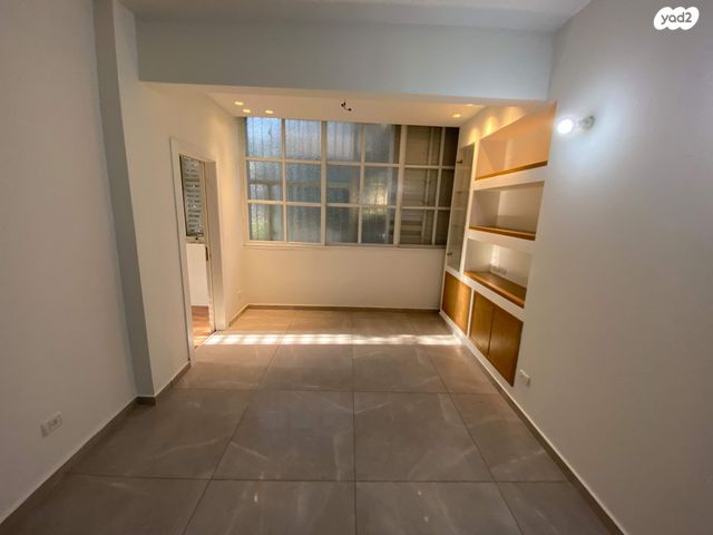 דירה, התנאים, שכונת הלל, רמת גן