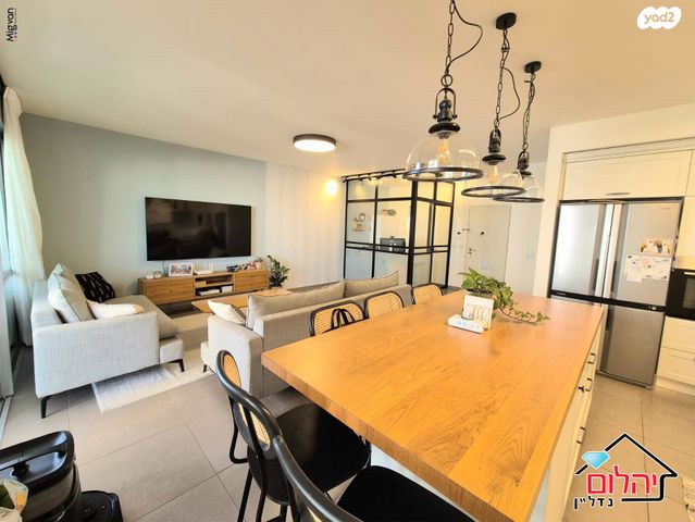 דירה, שלמה וחיה אנגל, כפר סבא הירוקה, כפר סבא