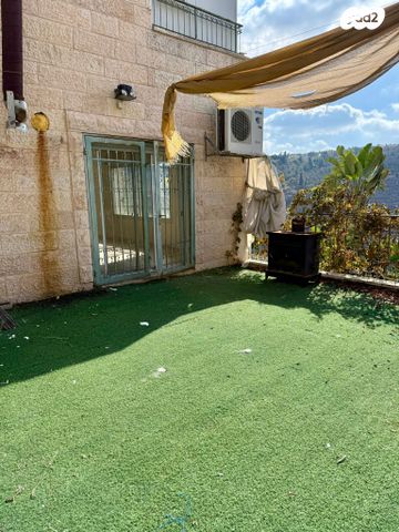 דו משפחתי, עופרה, קרית יערים, גבעת זאב