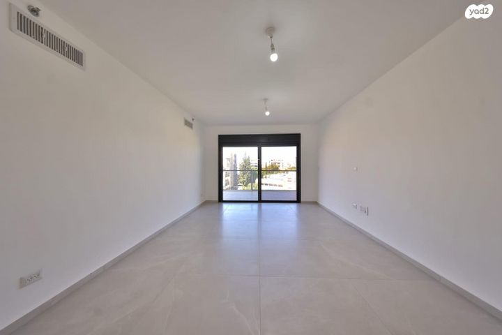 דירה, בנימין 4, מרכז העיר, סביניה, הוותיקה, קרית ביאליק