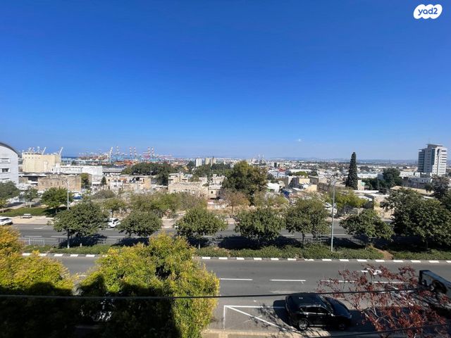 דירה, אבן גבירול 34, העיר התחתית, ואדי סאליב, חיפה