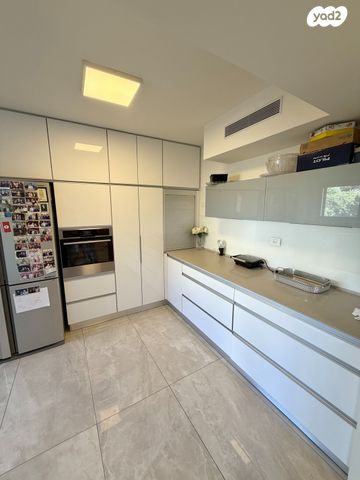 דירה, גד, בקעה, ירושלים