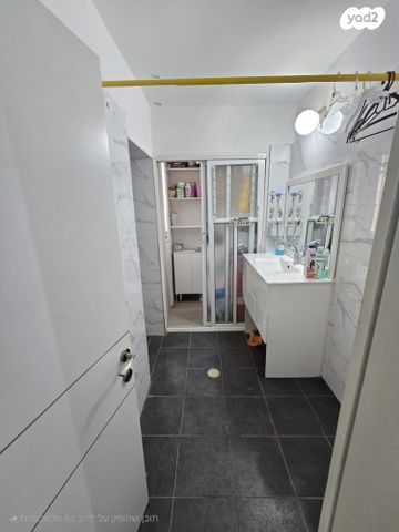 דירה, הרב דוד ישראל, נווה מרמורק, רחובות