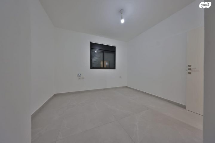 דירה, בנימין 4, מרכז העיר, סביניה, הוותיקה, קרית ביאליק