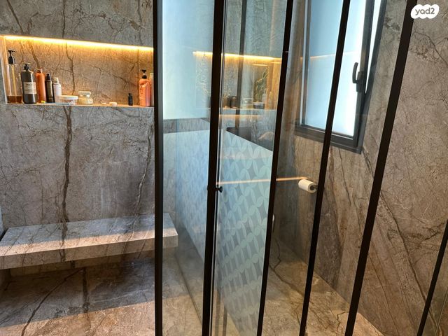 גג/ פנטהאוז, אנטוקולסקי, הצפון החדש - דרום, תל אביב יפו