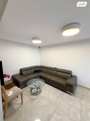 דירה, גד, בקעה, ירושלים