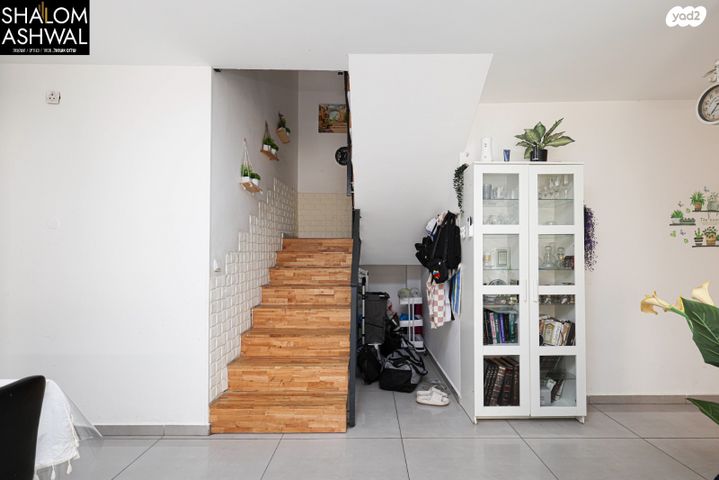 דירת גן, שמעון הצדיק, אלעד, אלעד