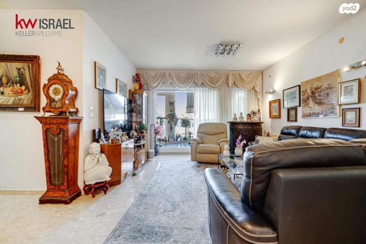 דירה, בן סרוק, נאות שקמה, ראשון לציון