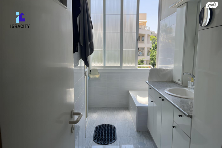 דירה, בורוכוב, גבעתיים