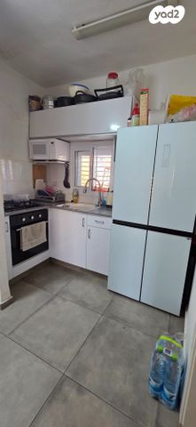 דירה, וייצמן 64, עמידר, בת ים