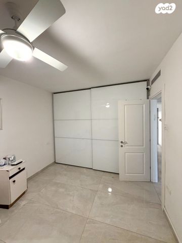 דירה, גד, בקעה, ירושלים