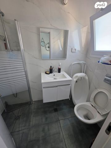 גג/ פנטהאוז, זלמן ארן, רובע ד', אשדוד