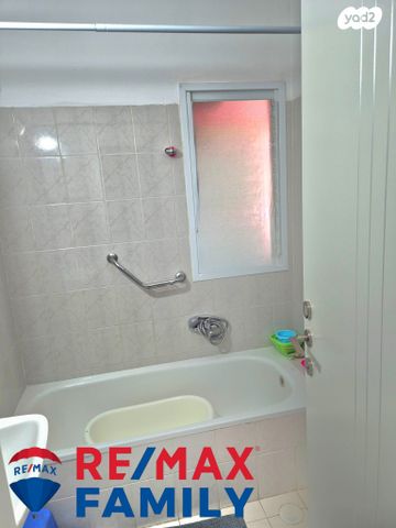 דירה, לוחמי הגטאות 12, קרית ביאליק