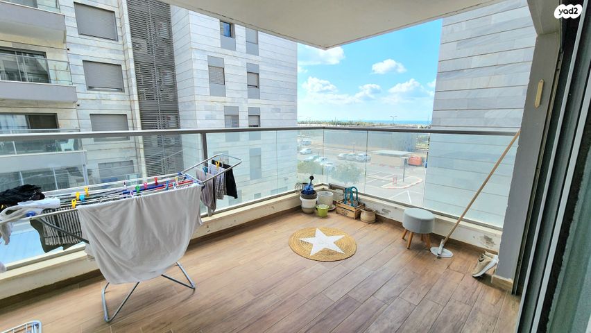 דירה, טירת כרמל