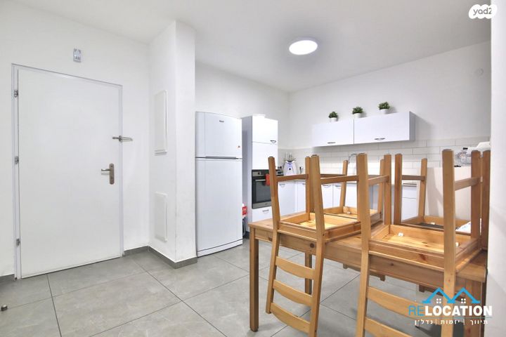 דירה, נעמי שמר, גלי ים, קרית ים