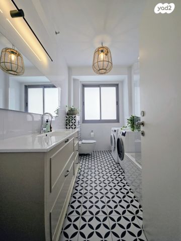 דירה, בר אילן, נווה דוד רמז, רעננה