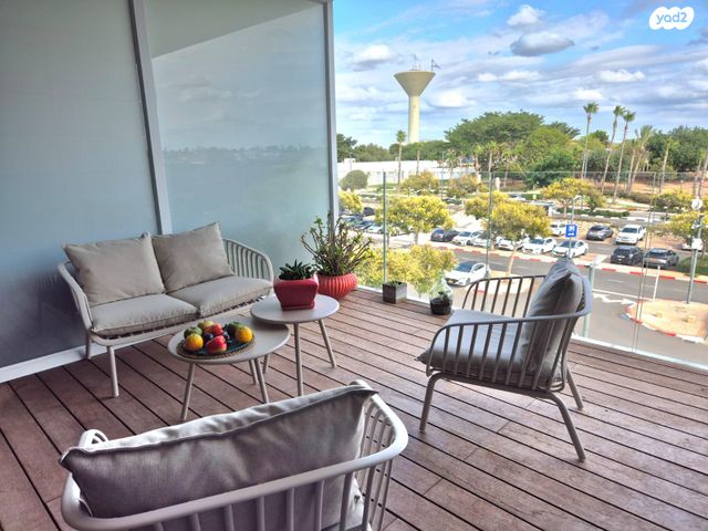 דירה, קיסריה