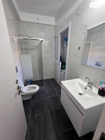 גג/ פנטהאוז, זלמן ארן, רובע ד', אשדוד