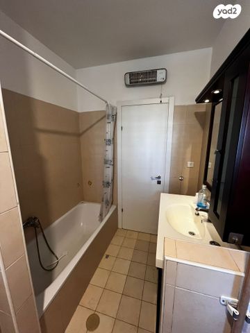 דירה, הדר, רמת השרון